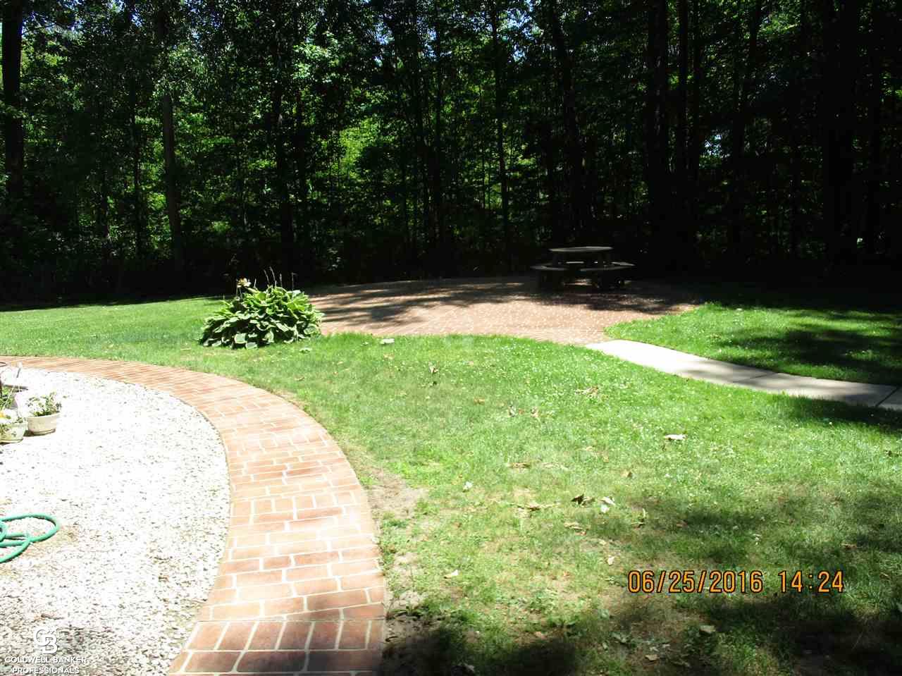 8801 Big Hand Road Columbus, MI 48063 - Photo 12 of 40 31295293-12.JPG