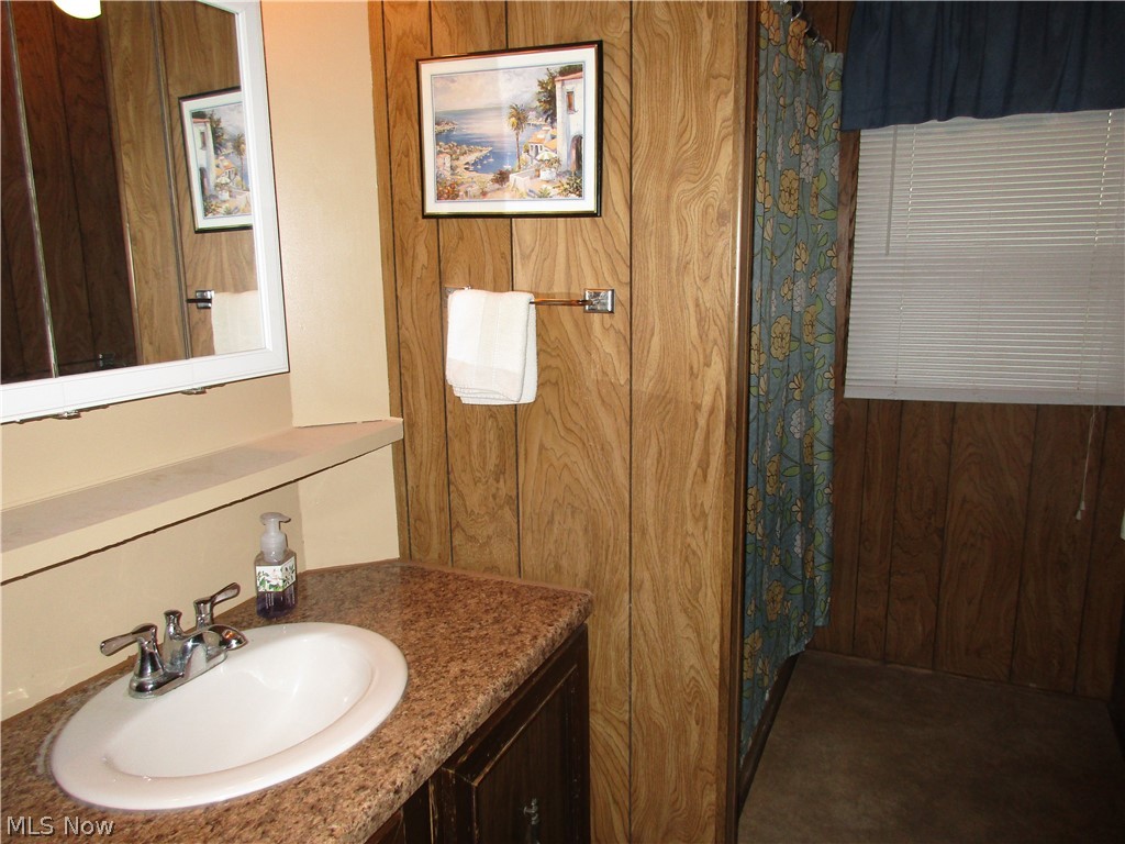 775 Dye's Ridge Road New Matamoras, OH 45767 - Photo 11 of 23 Main Bath