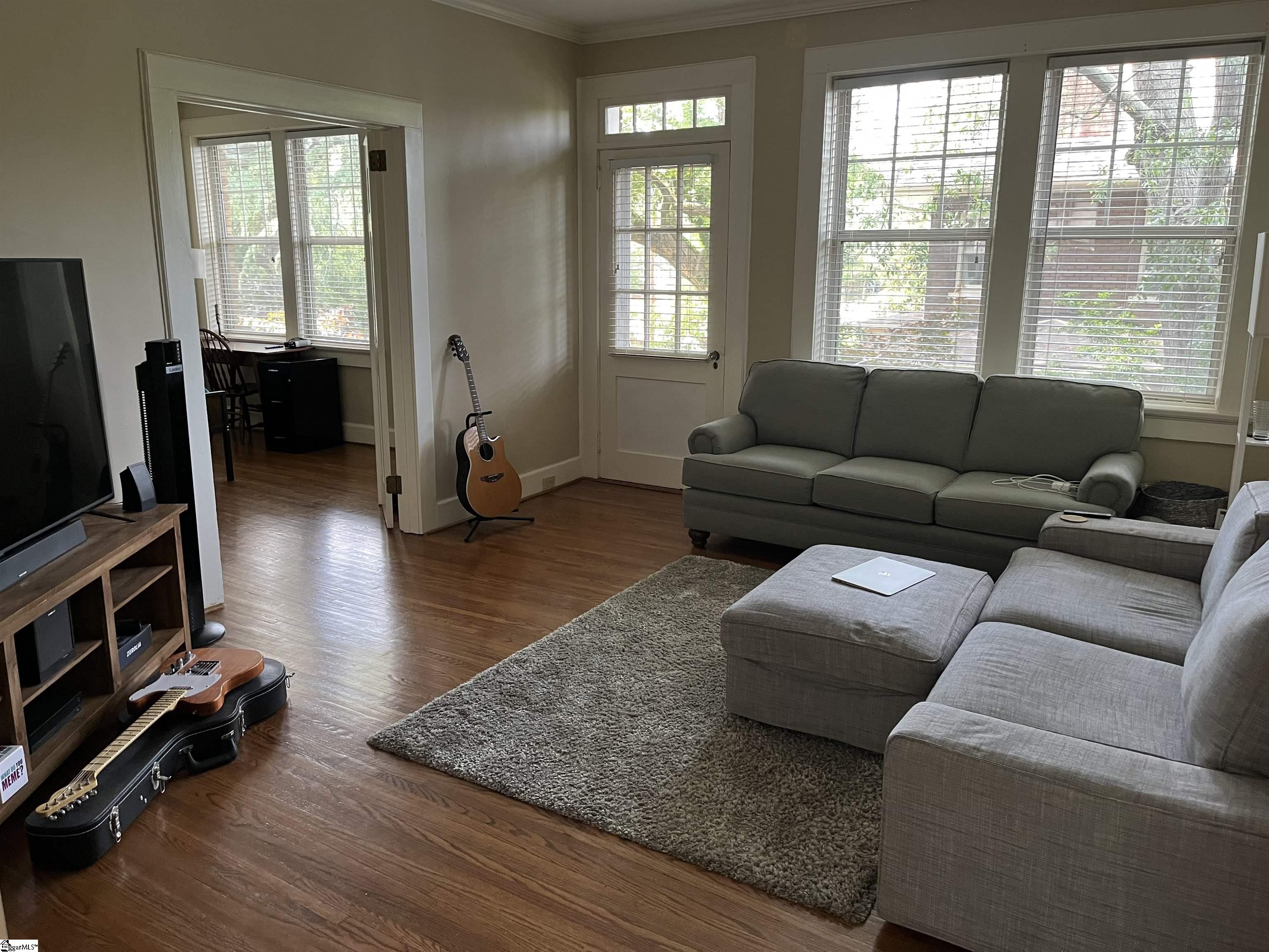 10 Manly Street, Unit B2 Greenville, SC 29601 - Photo 4 of 12