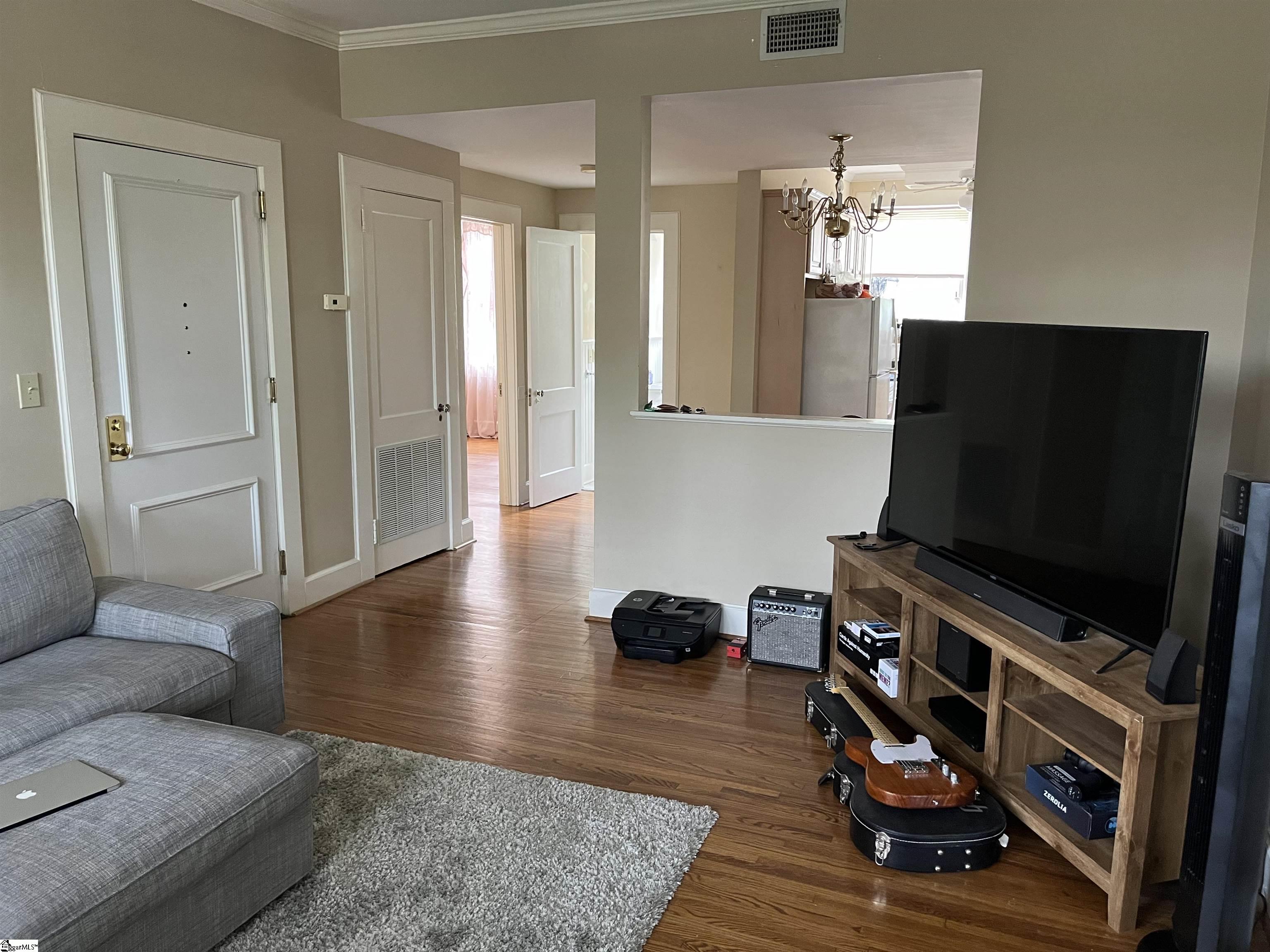 10 Manly Street, Unit B2 Greenville, SC 29601 - Photo 5 of 12