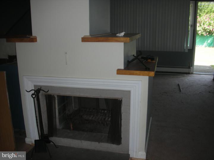 41 Basswood Road Levittown, PA 19057 - Photo 3 of 11 Kitchen