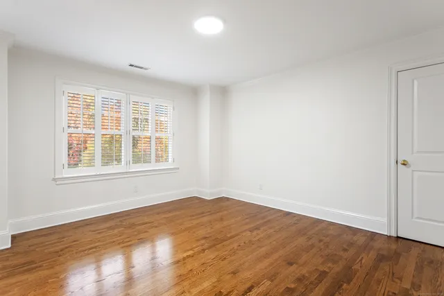 $2,750,000 | 123 Greens Farms Road, Westport, CT 06880