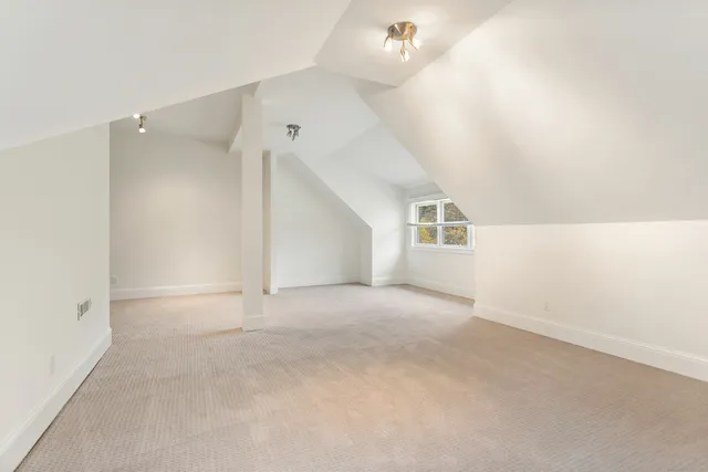 $2,750,000 | 123 Greens Farms Road, Westport, CT 06880