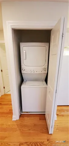 $2,500 | 107 Oakridge Road, Trumbull, CT 06611