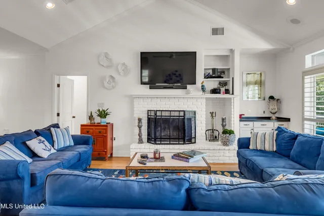 $995,000 | 10125 Choctaw Drive, Bay St. Louis, MS 39520