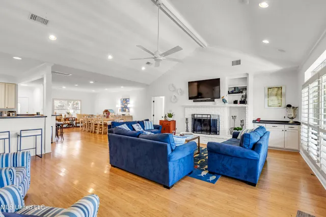 $995,000 | 10125 Choctaw Drive, Bay St. Louis, MS 39520