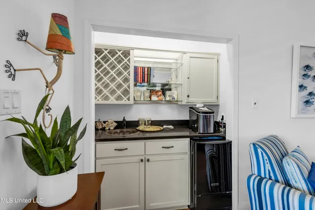 $995,000 | 10125 Choctaw Drive, Bay St. Louis, MS 39520