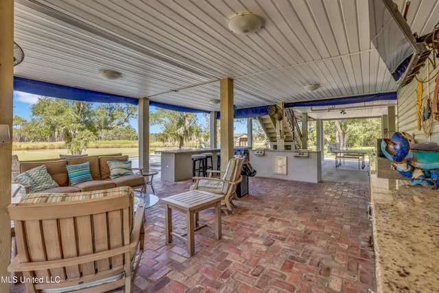 $995,000 | 10125 Choctaw Drive, Bay St. Louis, MS 39520