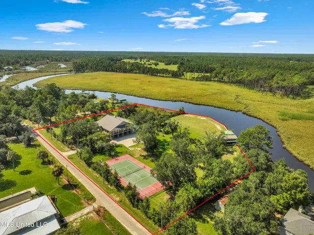 $995,000 | 10125 Choctaw Drive, Bay St. Louis, MS 39520