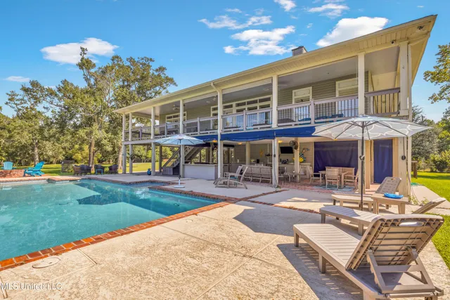 $995,000 | 10125 Choctaw Drive, Bay St. Louis, MS 39520