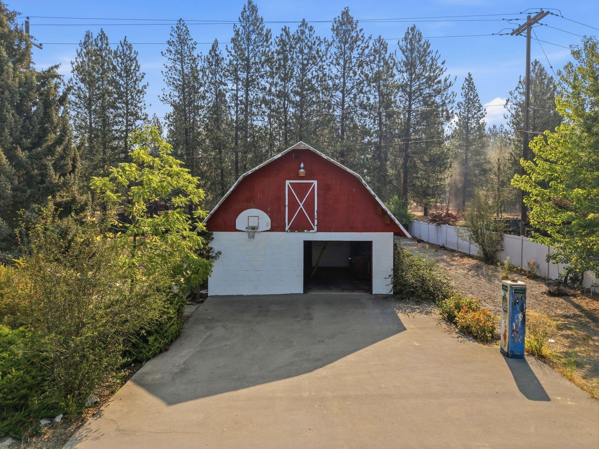 1809 South Carnahan Road Spokane, WA 99212 - Photo 42 of 50 Gallery Image 42