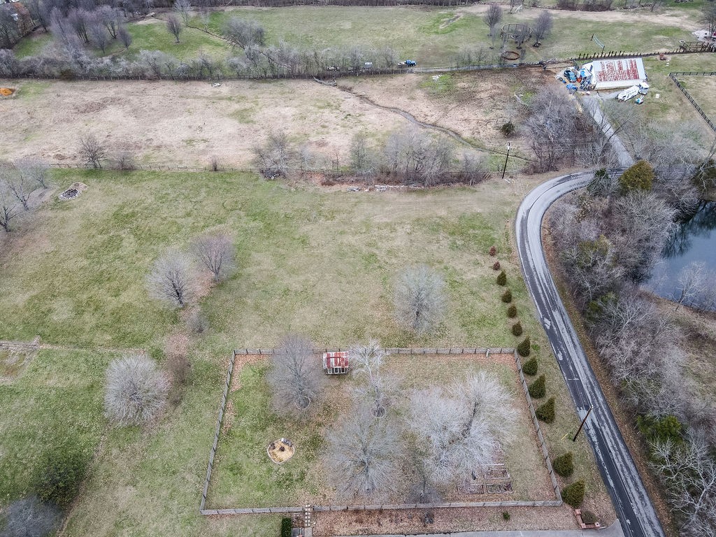 1602 Stop 30 Road Hendersonville, TN 37075 - Photo 20 of 40 Gallery Image 20