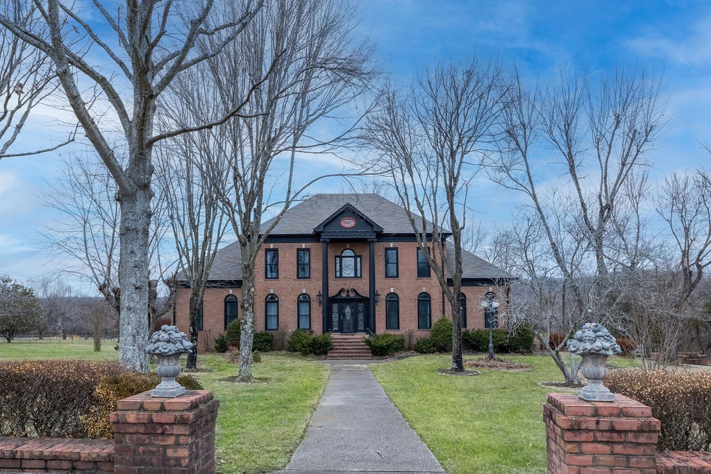 1602 Stop 30 Road Hendersonville, TN 37075 - Photo 2 of 40 Gallery Image 2