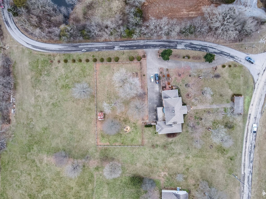 1602 Stop 30 Road Hendersonville, TN 37075 - Photo 22 of 40 Gallery Image 22