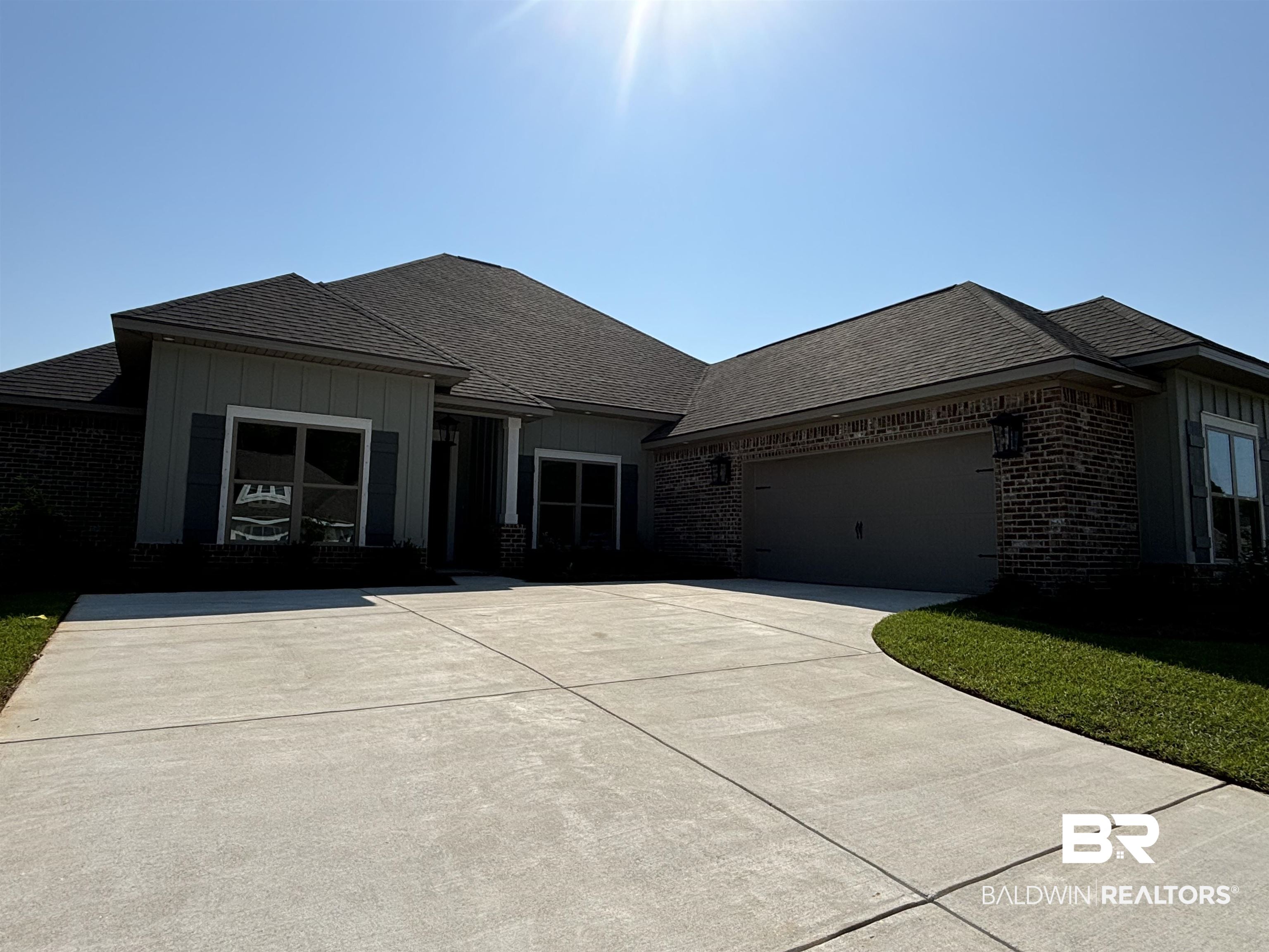 388 Garrison Boulevard Fairhope, AL 36532 - Photo 3 of 34 Prairie-style home featuring a garage