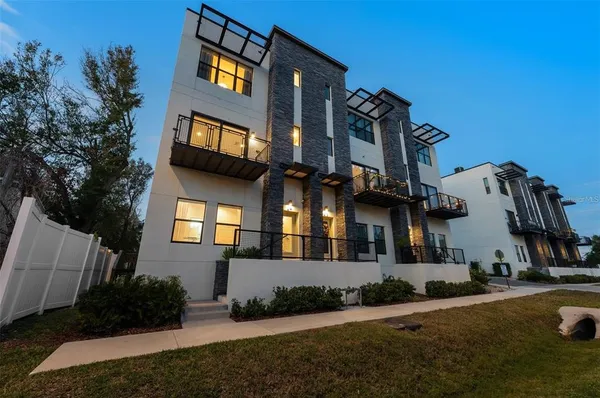 $4,100 | 4810 West McElroy Avenue, Unit 1, Tampa, FL 33611