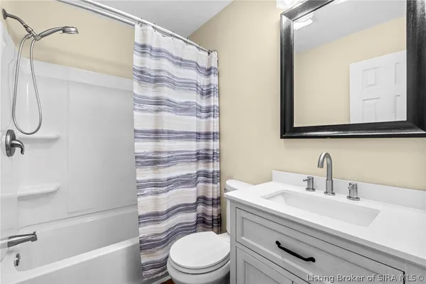 $200,000 | 1820 Meridian Street, Madison, IN 47250