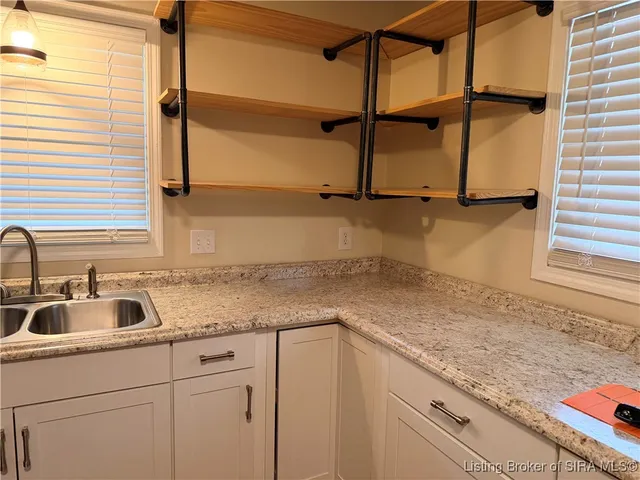 $200,000 | 1820 Meridian Street, Madison, IN 47250