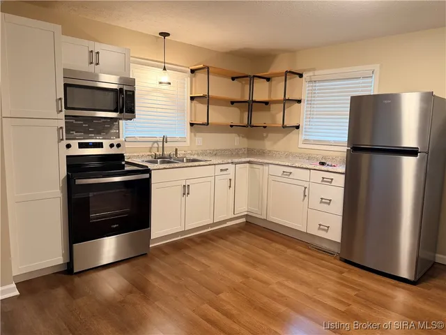 $200,000 | 1820 Meridian Street, Madison, IN 47250