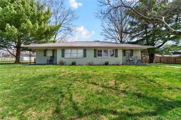 $200,000 | 1820 Meridian Street, Madison, IN 47250