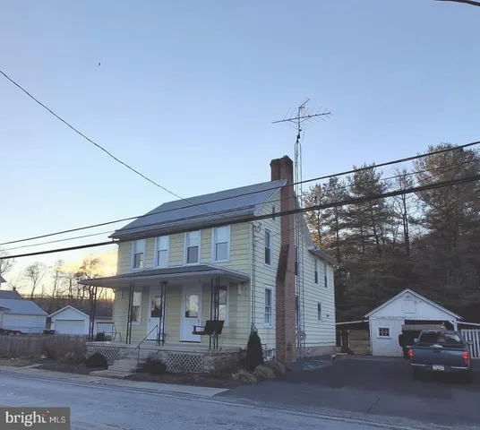 $1,800 | 367 High Street, Orrtanna, PA 17353