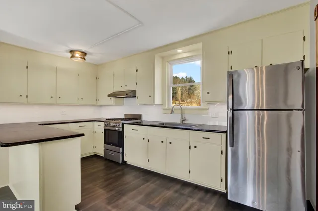 $1,800 | 367 High Street, Orrtanna, PA 17353