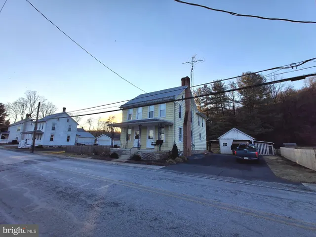 $1,800 | 367 High Street, Orrtanna, PA 17353