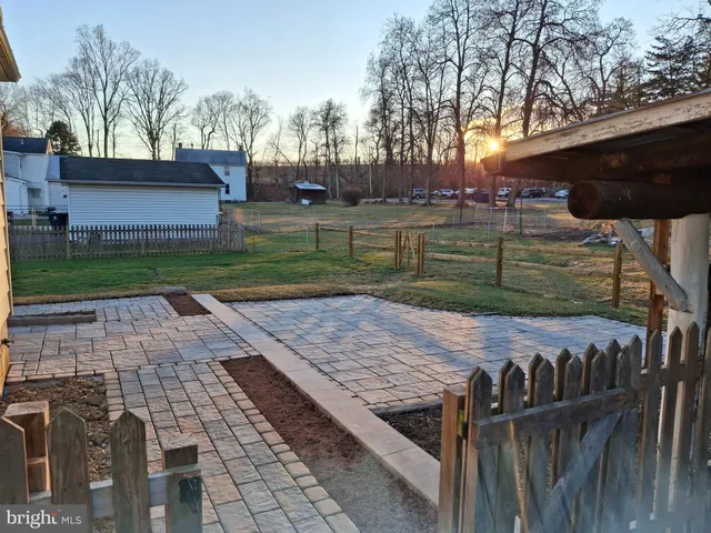 $1,800 | 367 High Street, Orrtanna, PA 17353