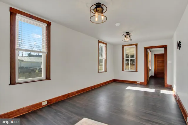 $1,800 | 367 High Street, Orrtanna, PA 17353