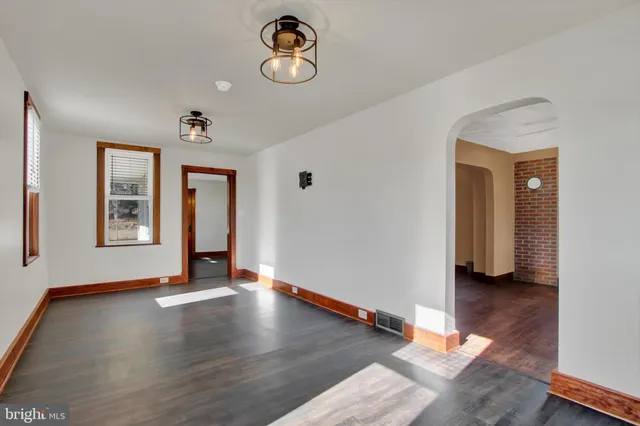 $1,800 | 367 High Street, Orrtanna, PA 17353