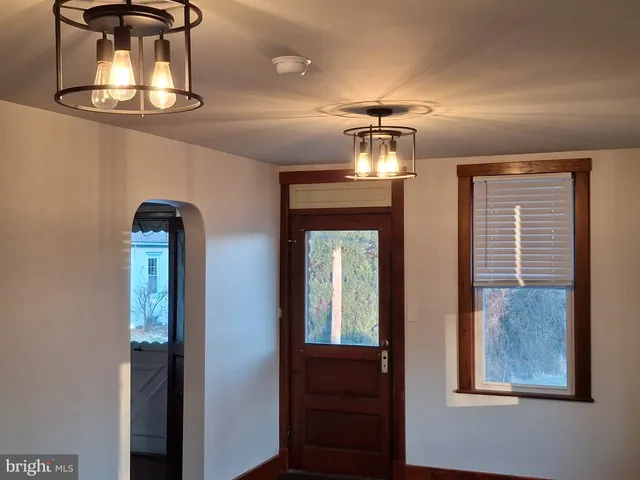 $1,800 | 367 High Street, Orrtanna, PA 17353