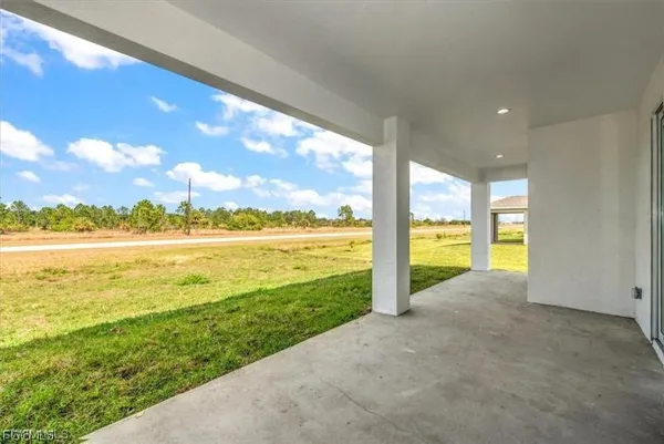 $1,950 | 125 Bethlehem Place, LaBelle, FL 33935