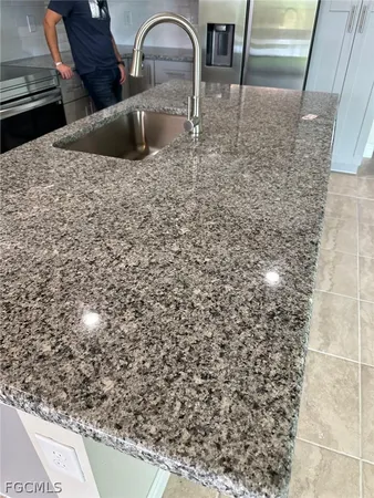 $1,950 | 125 Bethlehem Place, LaBelle, FL 33935