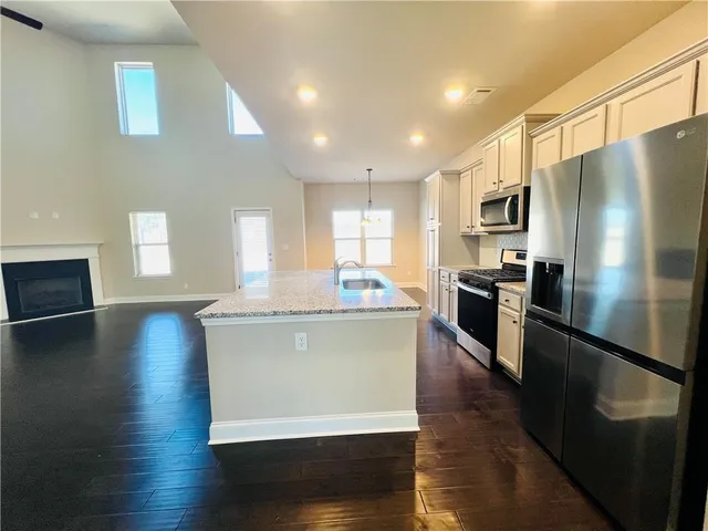 $2,690 | 3728 Southfield Court, Loganville, GA 30052