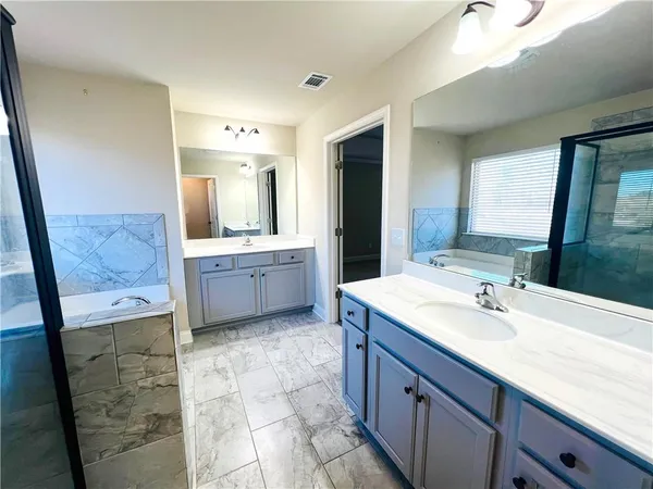 $2,390 | 3728 Southfield Court, Loganville, GA 30052