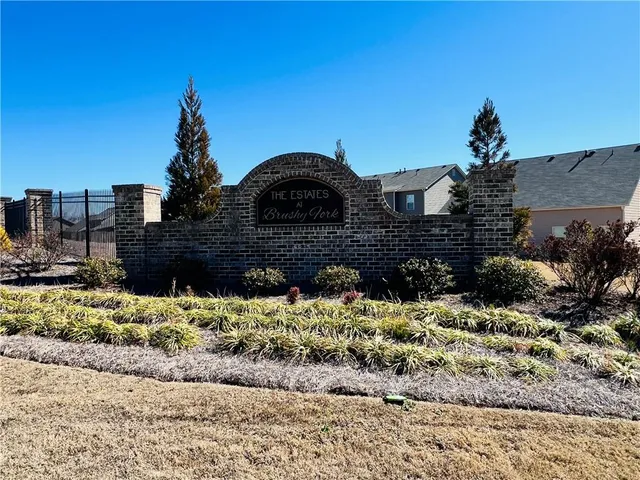 $2,690 | 3728 Southfield Court, Loganville, GA 30052