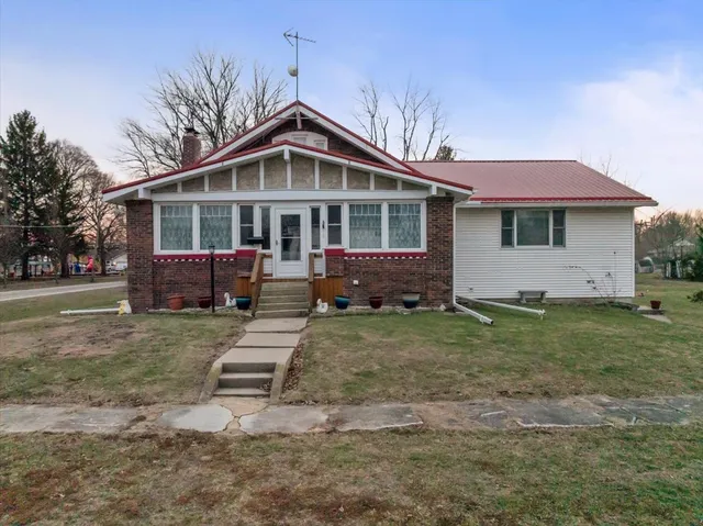 $149,900 | 112 East Jefferson Street, Dana, IL 61321
