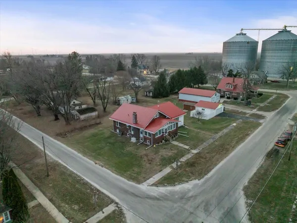 $156,000 | 112 East Jefferson Street, Dana, IL 61321