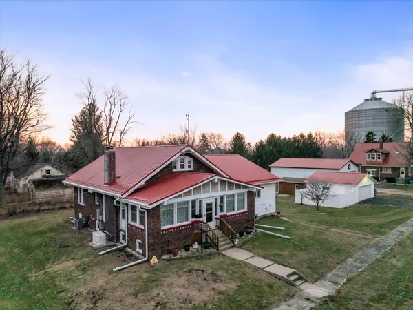 $156,000 | 112 East Jefferson Street, Dana, IL 61321