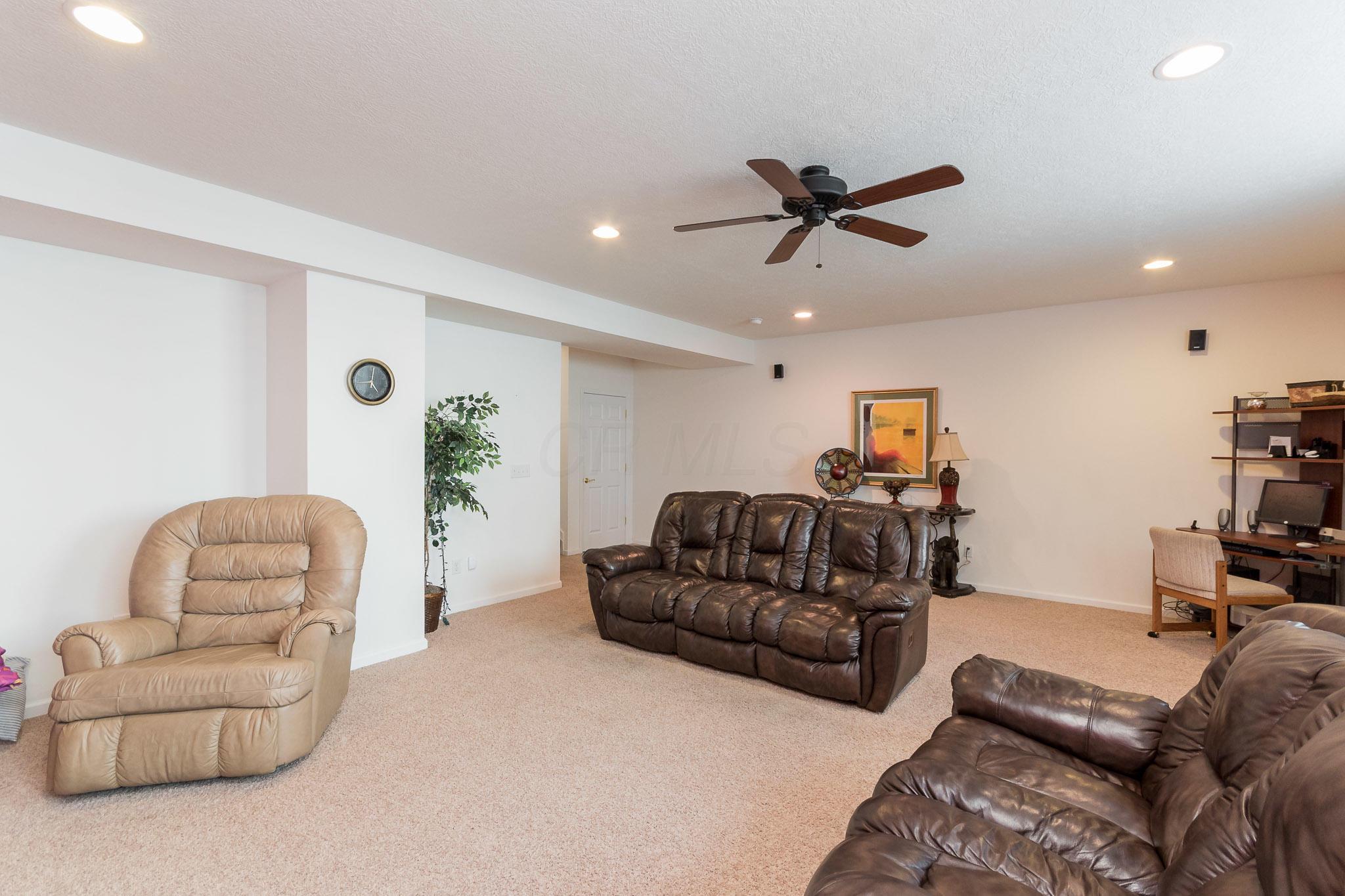 8143 Rodebaugh Road Reynoldsburg, OH 43068 - Photo 19 of 32 Gallery Image 19