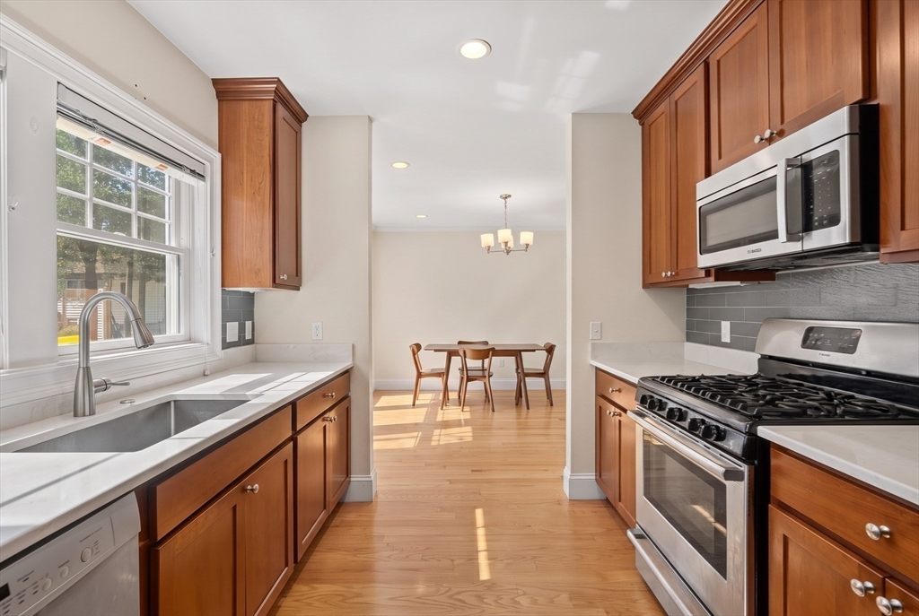 37-39 Beaconsfield Road Brookline, MA 02445 - Photo 27 of 38 Gallery Image 27