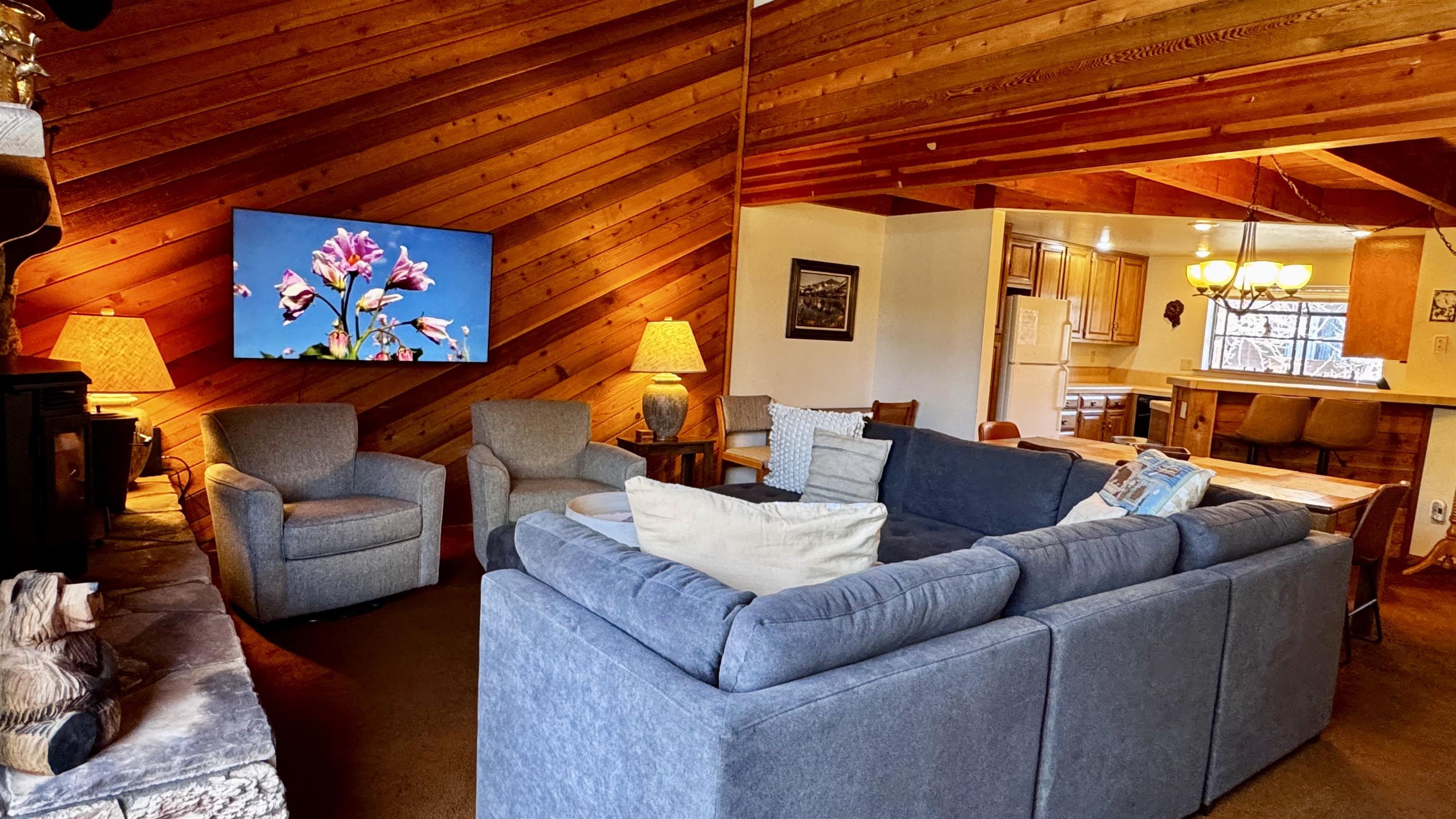 4710 Minaret Road, Unit 87 Mammoth Lakes, CA 93546 - Photo 6 of 44