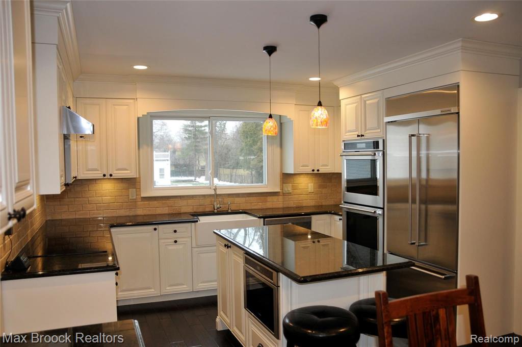 503 Shirley Road Birmingham, MI 48009 - Photo 7 of 21