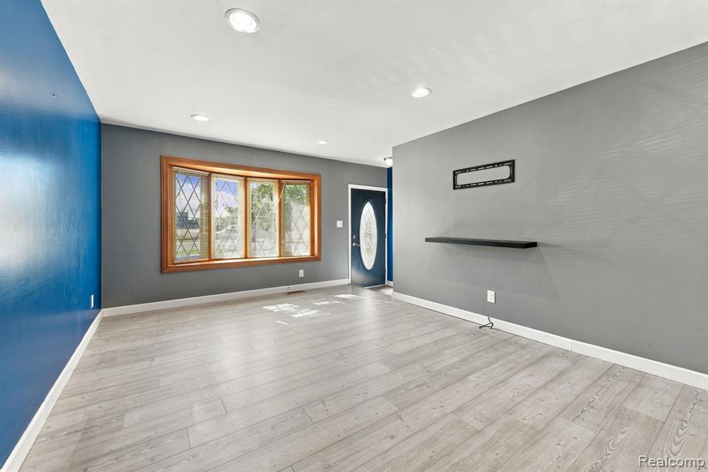 13265 Twelve Mile Road Warren, MI 48088 - Photo 8 of 33 Gallery Image 8