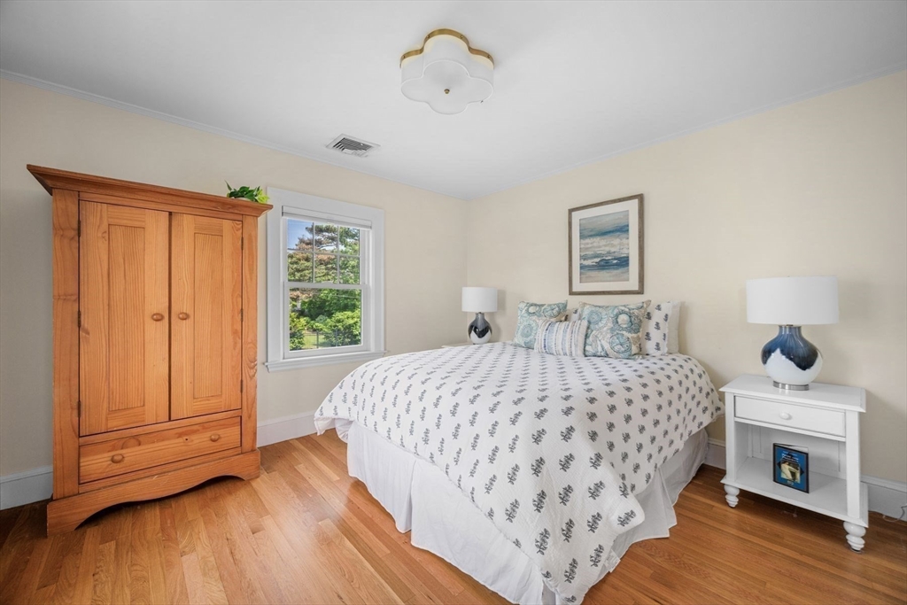 16 Coolidge Road Marblehead, MA 01945 - Photo 25 of 41
