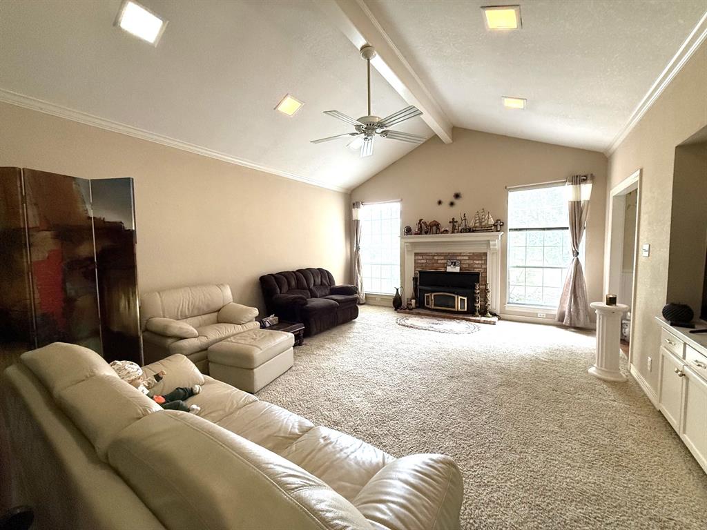 107 Ridge Court Glen Rose, TX 76043 - Photo 8 of 34