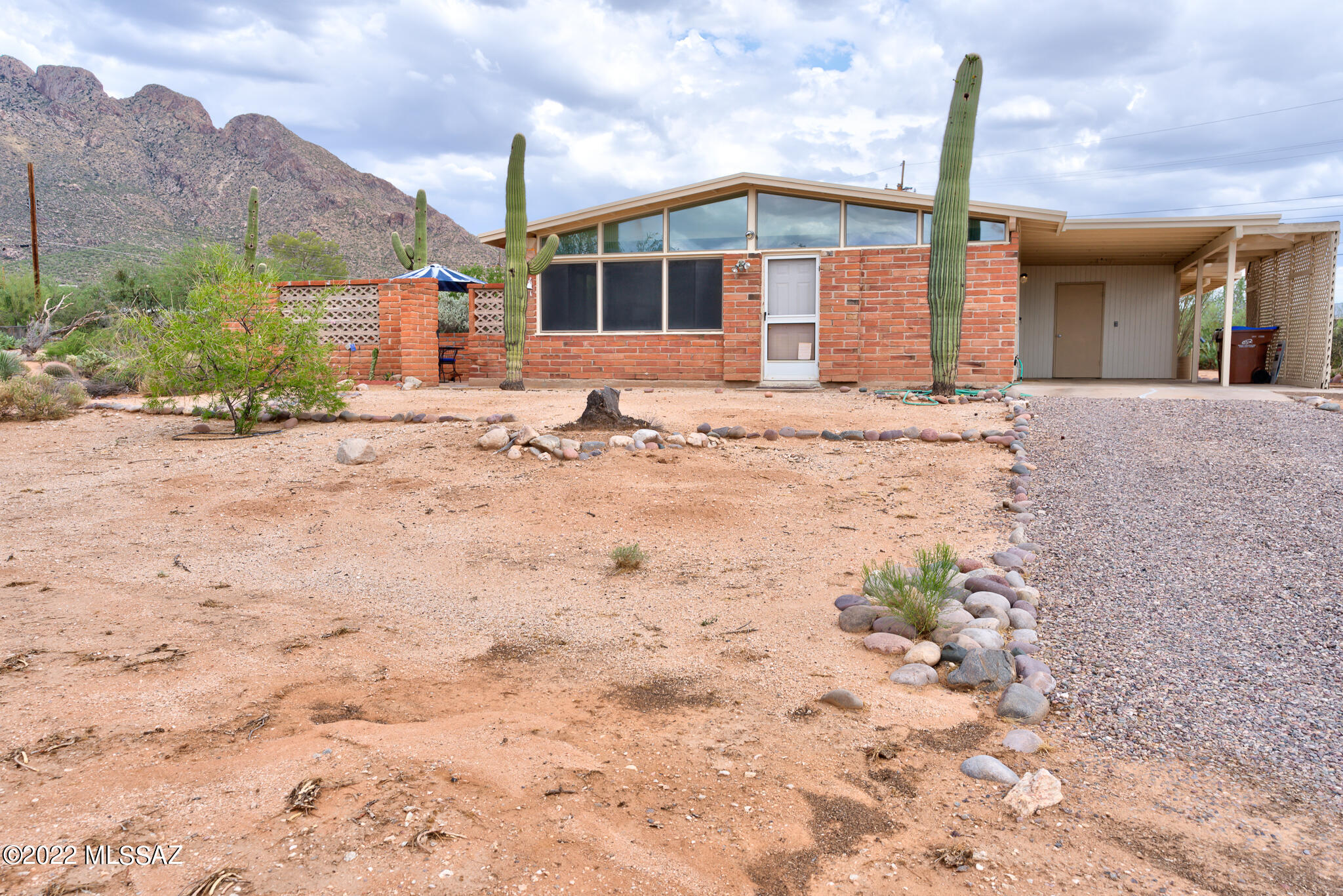 409 West Spring Vly Court Tucson, AZ 85704 - Photo 2 of 30