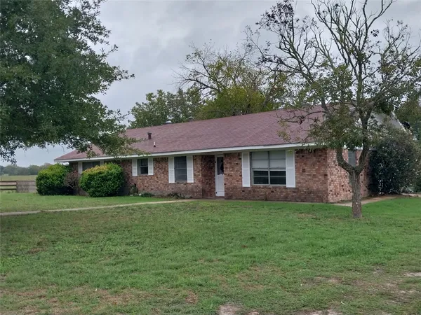 $1,600 | 6503 Old Mill Creek Road, Brenham, TX 77833