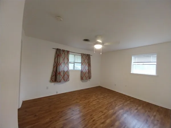 $1,600 | 6503 Old Mill Creek Road, Brenham, TX 77833