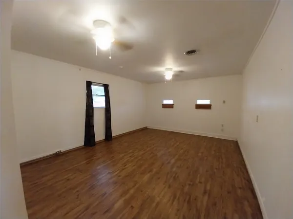 $1,600 | 6503 Old Mill Creek Road, Brenham, TX 77833